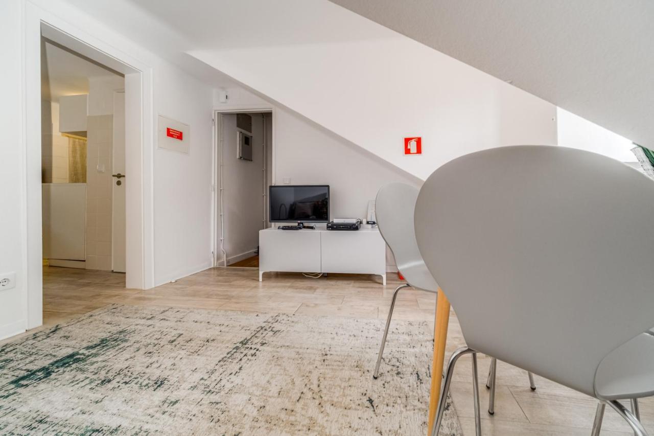 Апартаменты Nomad'S Lisbon Castello Flats Экстерьер фото